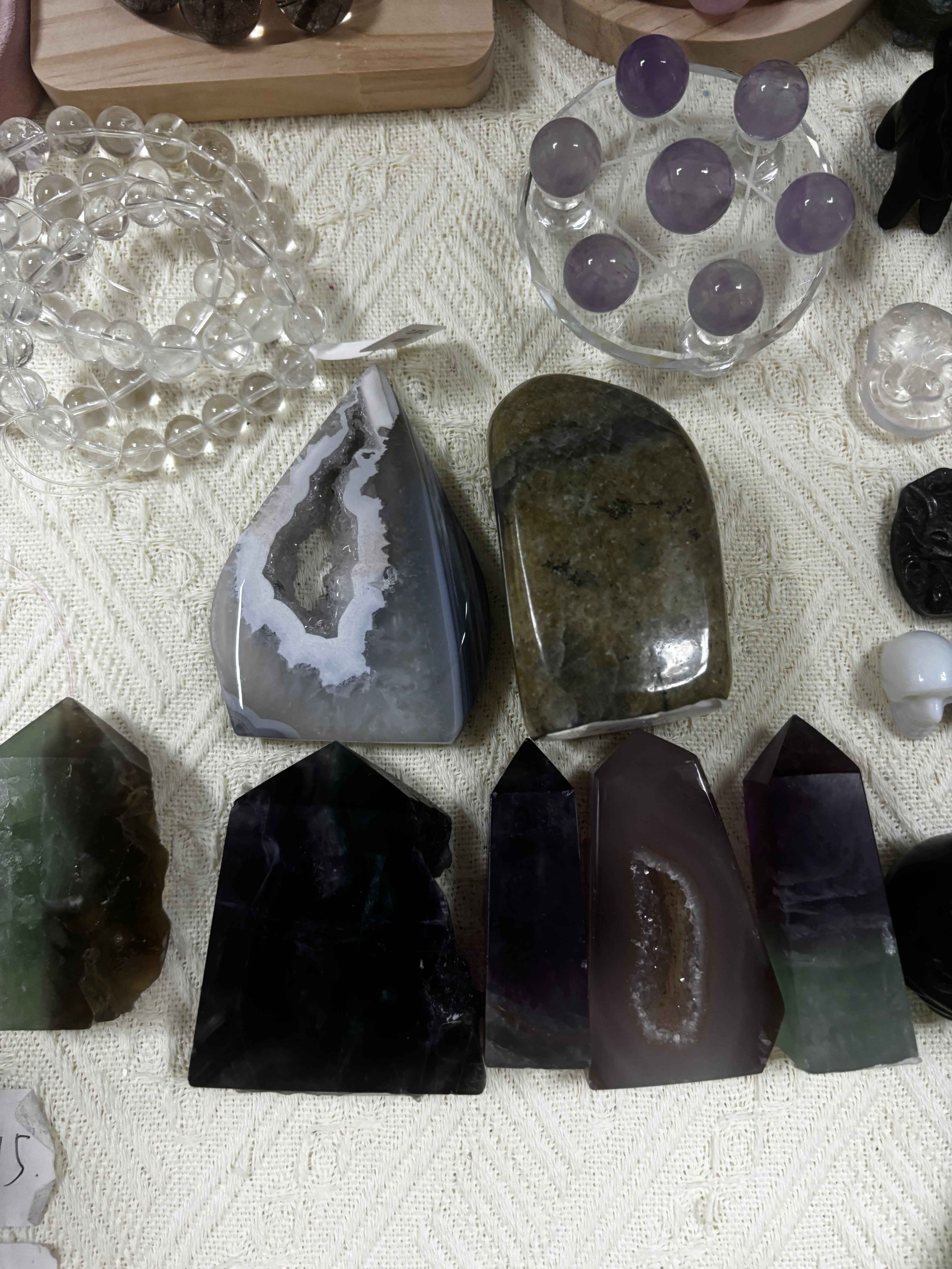 Natural crystal stone craftwork H