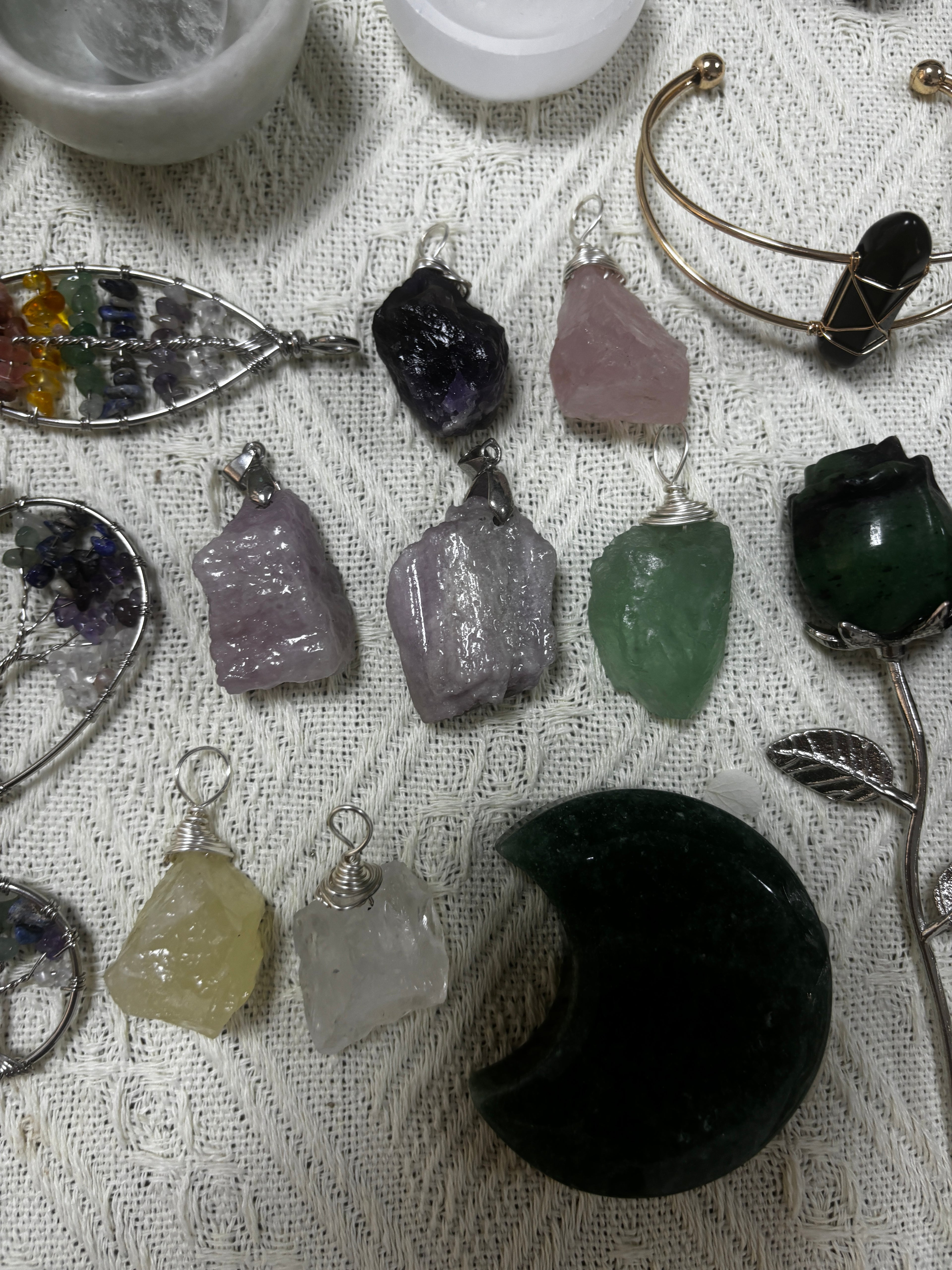 Natural crystal stone craftwork J